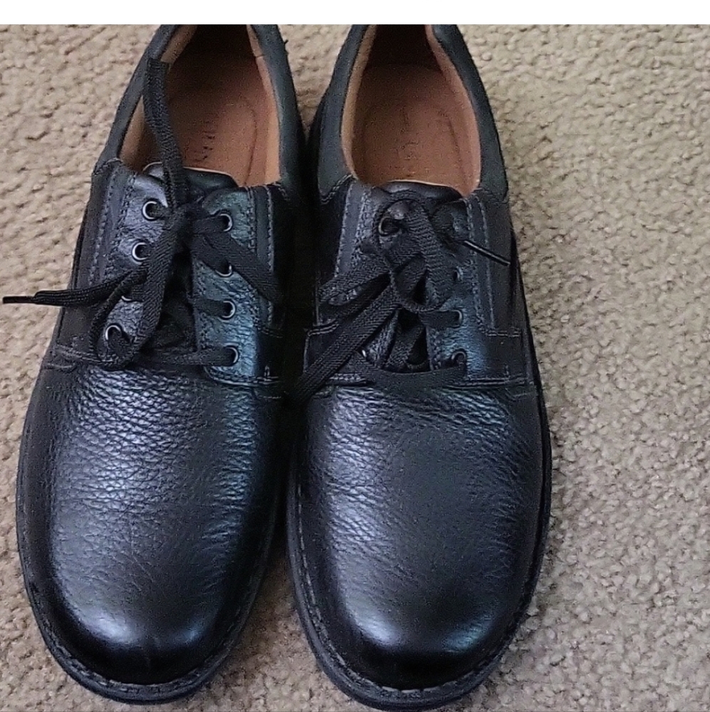 Mens leather shoes exellent condition